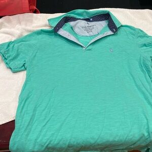 Men’s tailor Byrd polo like shirt medium. Green